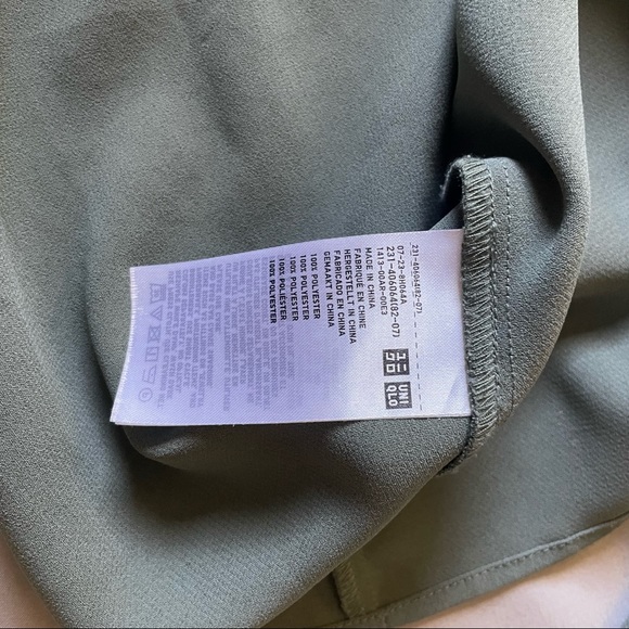 UNIQLO flowy blouse - Picture 5 of 9